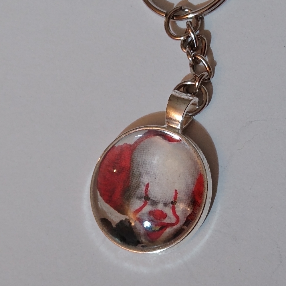 Keychain Pennywise IT Clown Comic Handmade Unique